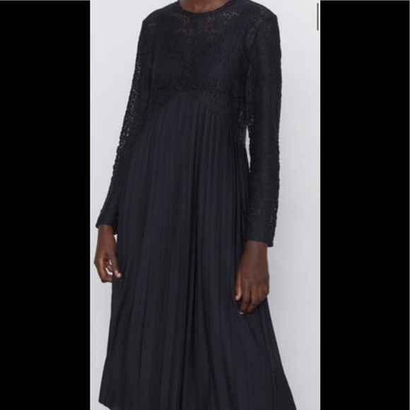 Lace pleated dresss - Picture 4 of 4